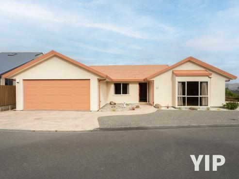 83 Kentwood Drive, Woodridge
