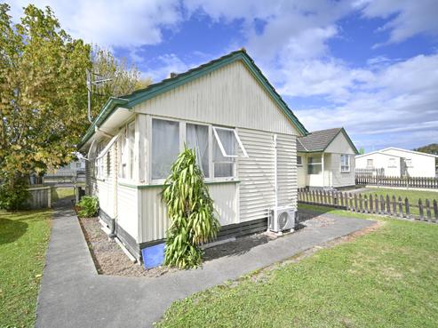 715 Kiwi Street, Camberley