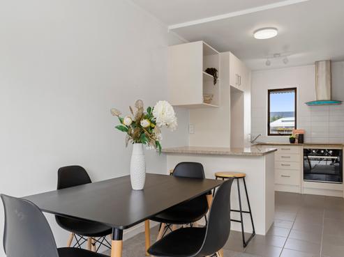 2/773 Beach Road, Browns Bay
