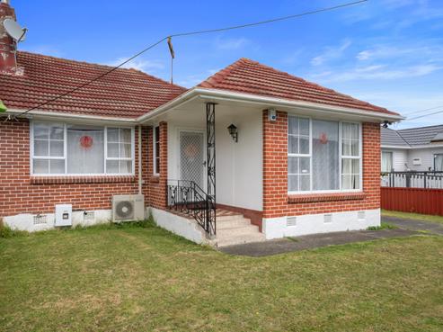 60 Dyer Street, Epuni