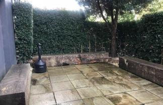 700sqm Office and 23 Car parks!!