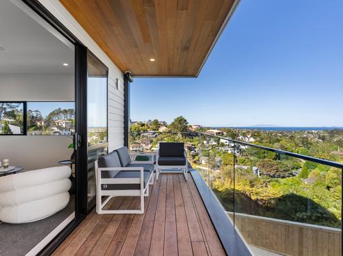 905C East Coast Road, Northcross