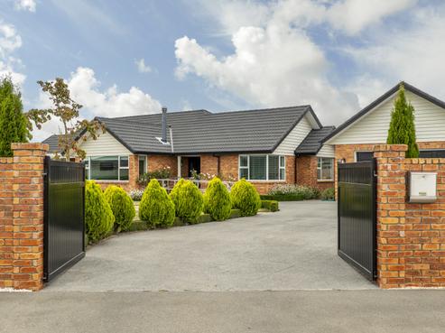 10 Dundee Close, Darfield