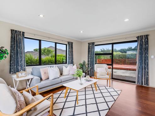 26 Ronald Scott Grove, Riverstone Terraces
