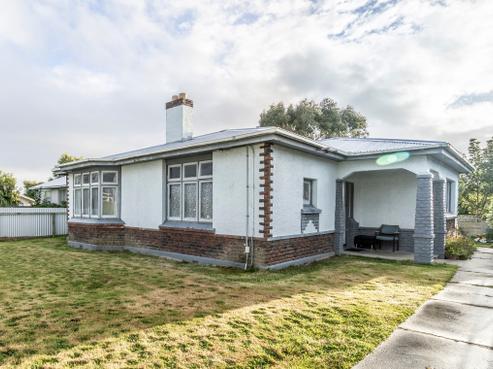 255 Pomona Street, Strathern