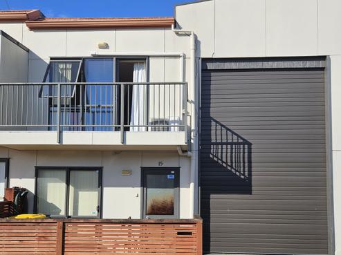 15/3 Tironui Station Road West, Takanini