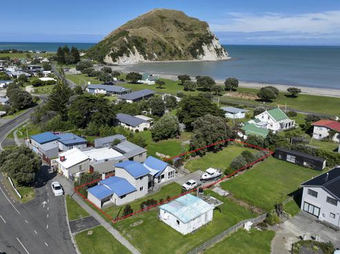 140 Newcastle Street, Mahia