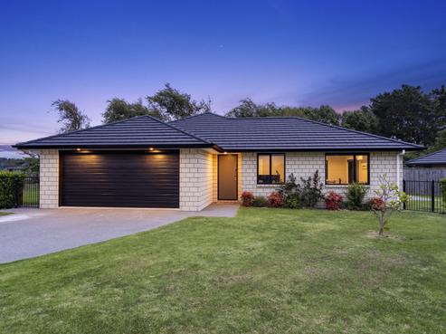 10 Dow Chung Place, Otaki