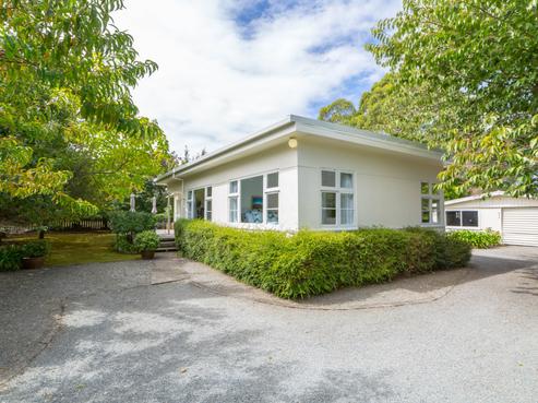 431A High Street South, Carterton