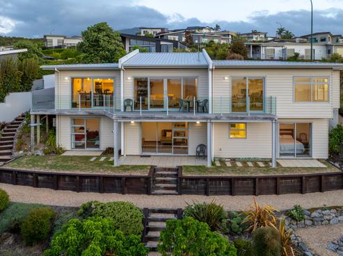 21 Highview Drive, Wakatu