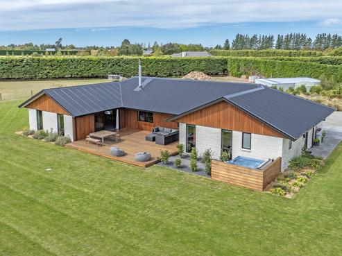 1602 Clintons Road, Darfield