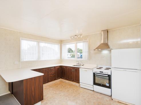 6 Churchill Avenue, Feilding