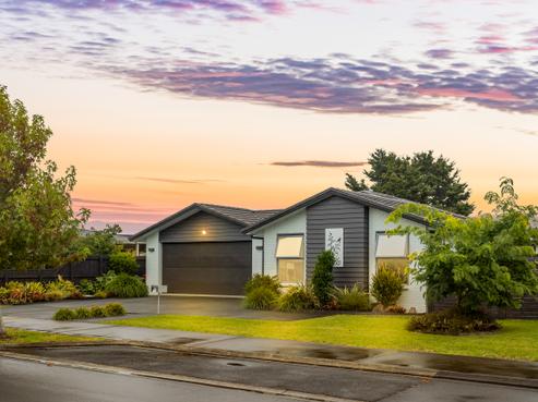 13 Robert Might Road, Kumeu