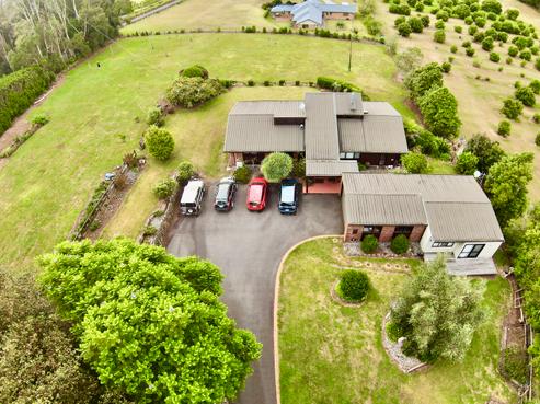 15 Cemetery Road, Maunu