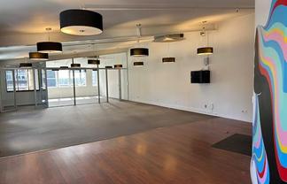 Stylish Floor with decks and character.  Creatives must see!