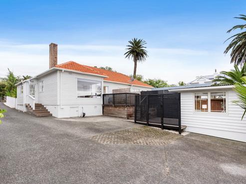1/91 Queen Street, Northcote Point