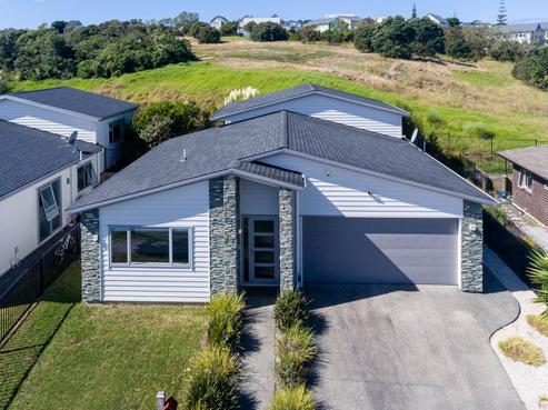 35 Kaipuke Crescent, Gulf Harbour