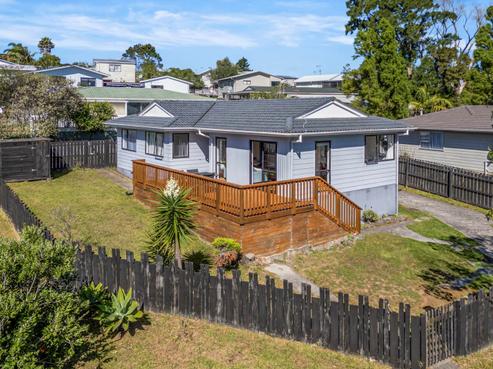 24 Fitzherbert Avenue, West Harbour