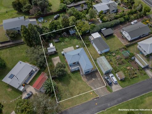 3 Daphne Road, Tairua
