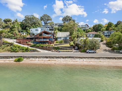 118 Beach Road, Onerahi