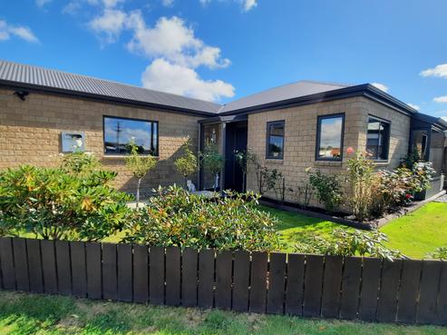 44 Stewart Street, Balclutha