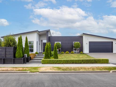 12 Seaward Street, Pegasus