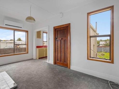 60 Centre Street, Strathern