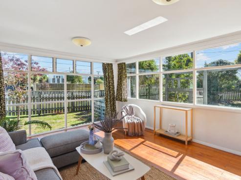 44 Menin Road, Raumati South