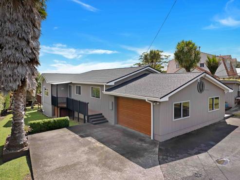 1083 Scenic Drive North, Swanson