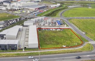 Westgate prime frontage corner site for lease