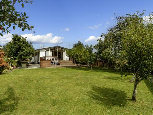 62 Jonathon Street, Brookfield