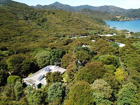302 Blind Bay Road, Great Barrier Island
