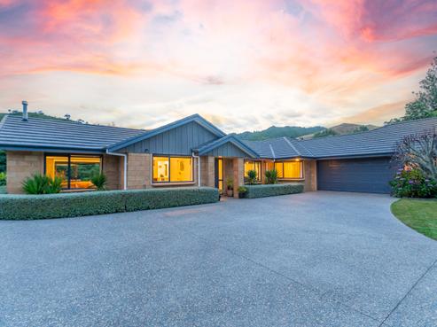 108 Maui Pomare Road, Paraparaumu