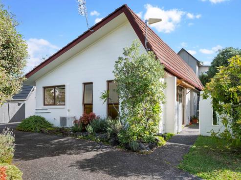 1/32 Scarlock Avenue, Browns Bay