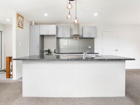 13 Kotuku Crescent, Takanini