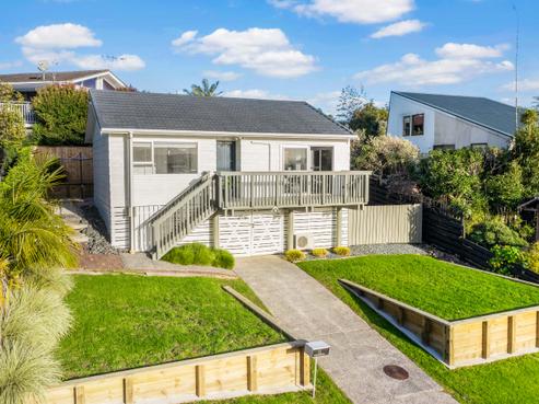 2/6 Oruamo Place, Beach Haven