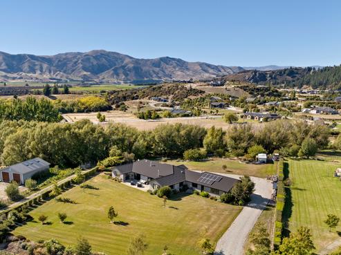 20 Church Road, Luggate