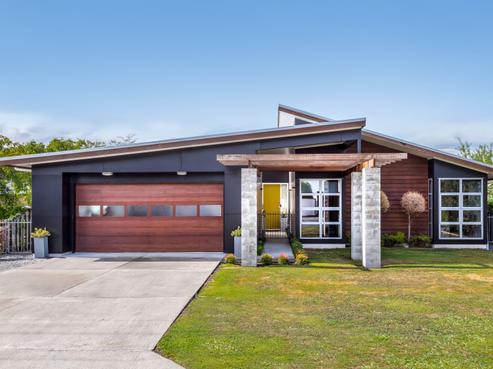 37 Reading Street, Greytown