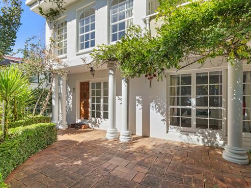 1/4 Brightside Road, Epsom