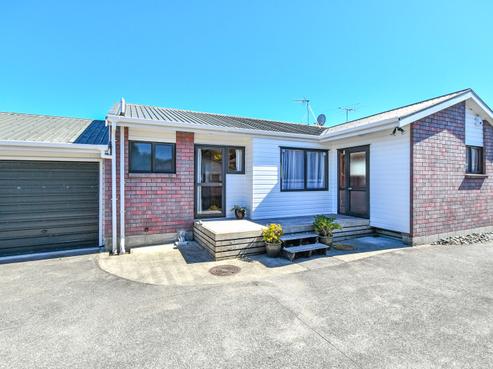 1/29 Beach Road, Pahurehure
