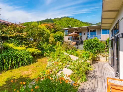 10 Tui Crescent, Waikanae