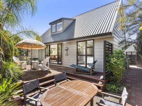 116B Mckellar Place, Whangamata