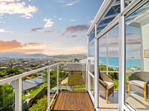 106 Cliffs Road, Saint Clair