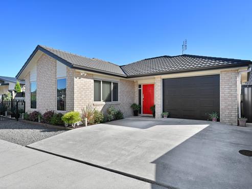 60 Stan Heather Drive, Deanwell