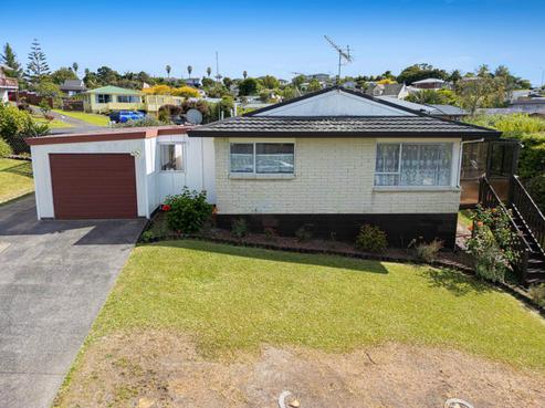 28 Albatross Road, Red Beach