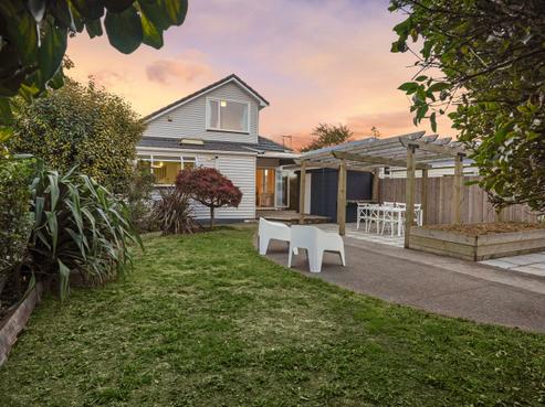 87 Edward Avenue, Edgeware