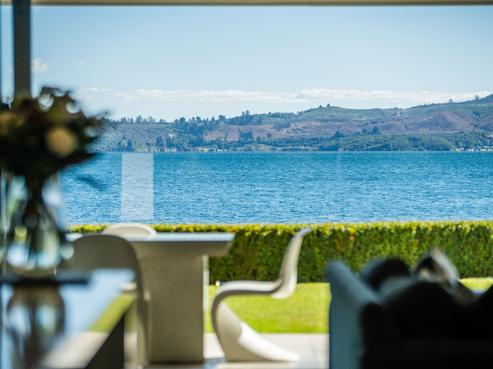 1/225 Lake Terrace, Waipahihi