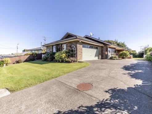 105 Edinburgh Crescent, Waikiwi