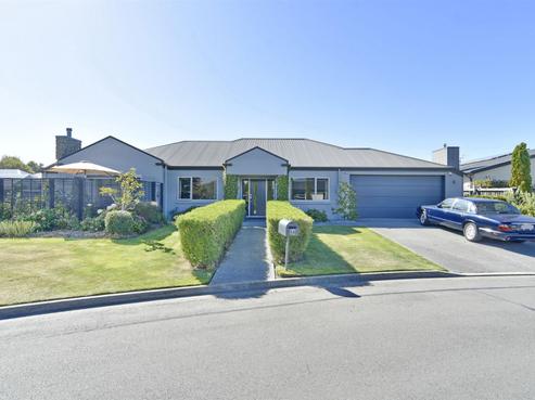 14 Brookwater Avenue, Northwood