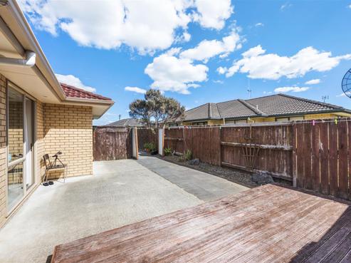 221 Old Farm Road, Hamilton East